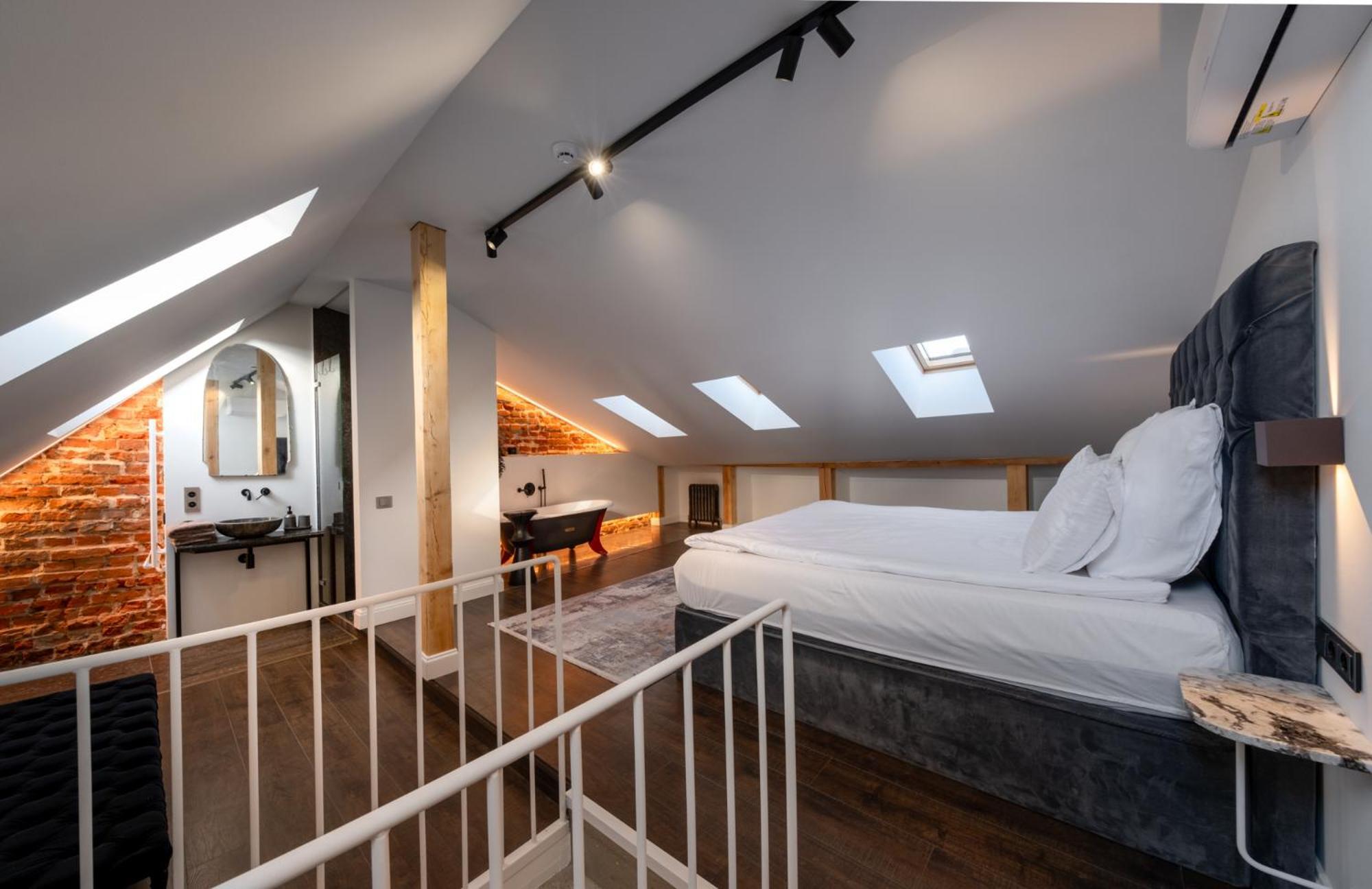 Turgaus Self Check-In Old Town Aparthotel 클라이페다 외부 사진