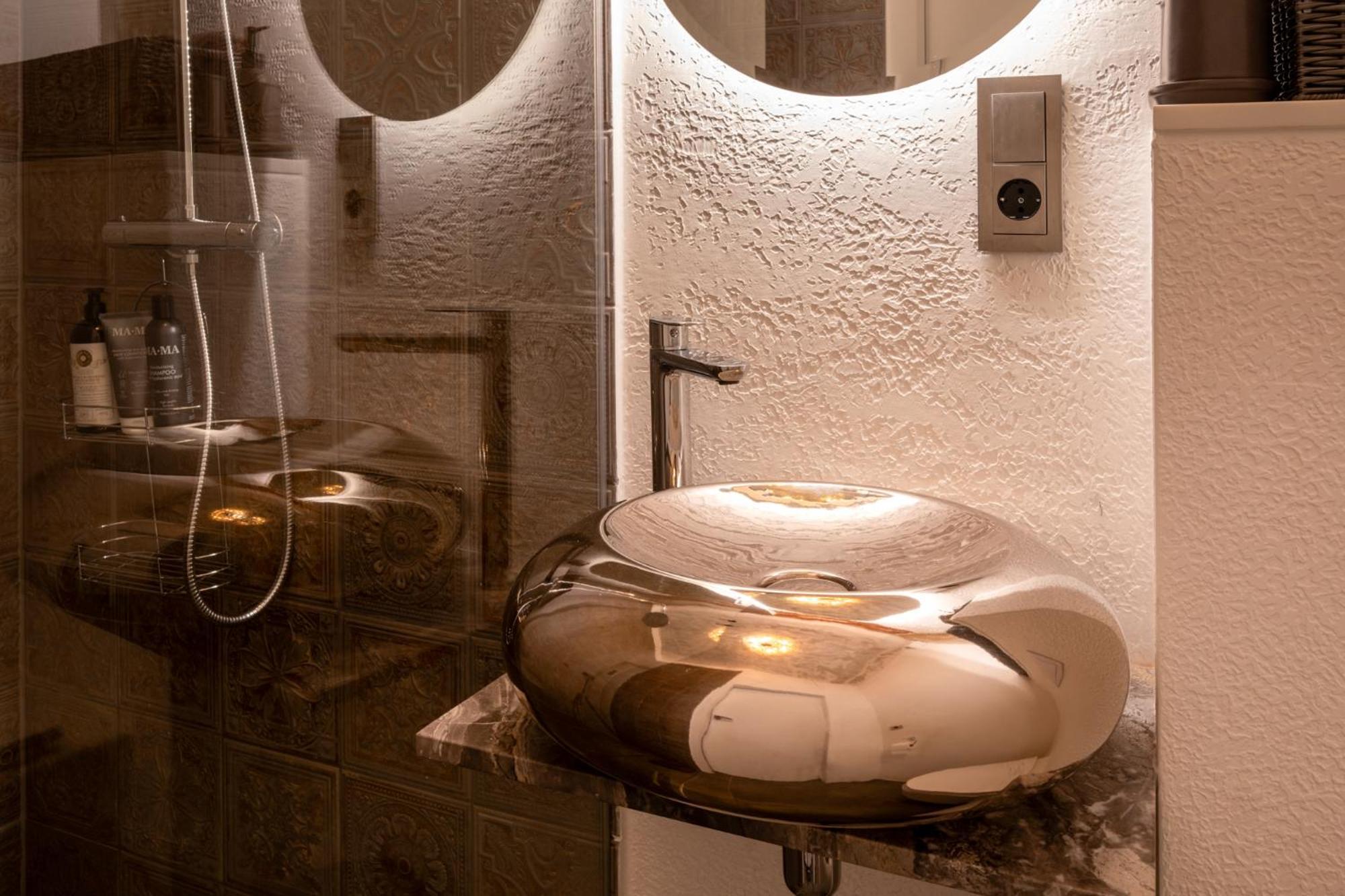 Turgaus Self Check-In Old Town Aparthotel 클라이페다 외부 사진